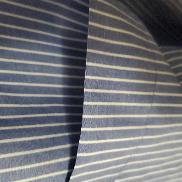 Cutter & Buck long sleeve shirt - Picture 2 of 8